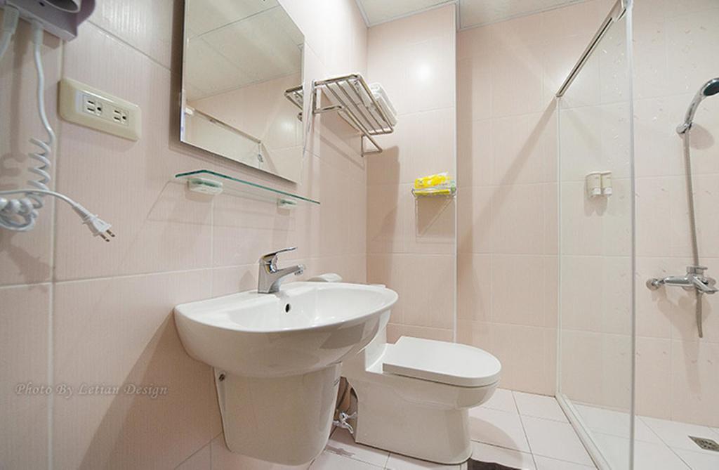 Follow Me B&B T'ai-tung Zewnętrze zdjęcie